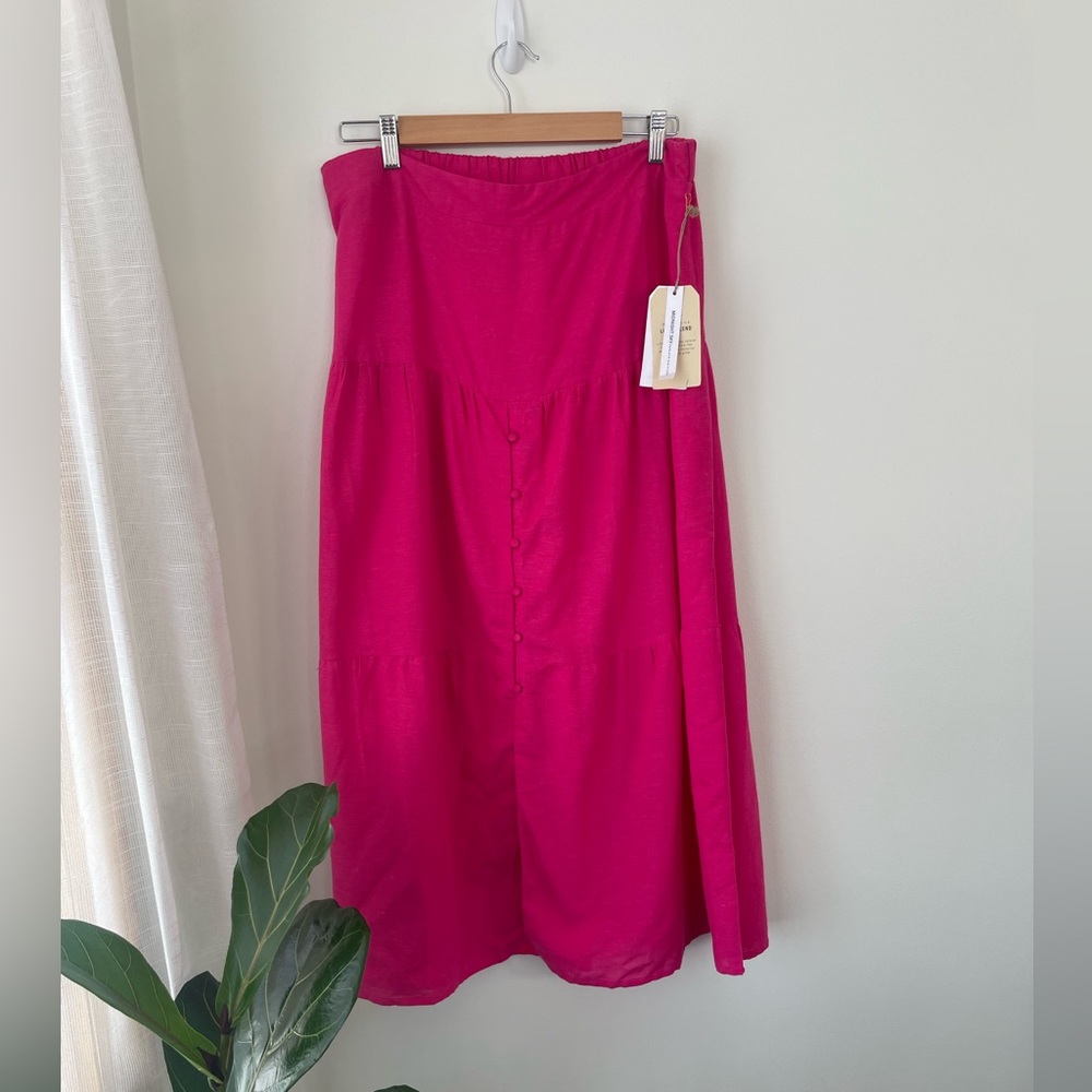 *NWT* Midnight Sky Pink Tiered Skirt - XL